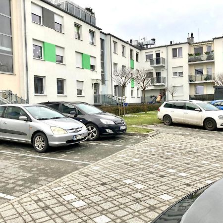Modern Calm Studio, Wroclaw Ngoại thất bức ảnh